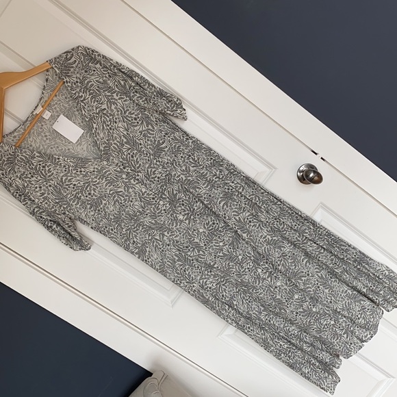H&M midi button dress NWT - Picture 2 of 4